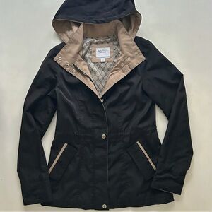Nautica Black Hooded Rain Jacket with Tan Trim Adjustable Waist Size M